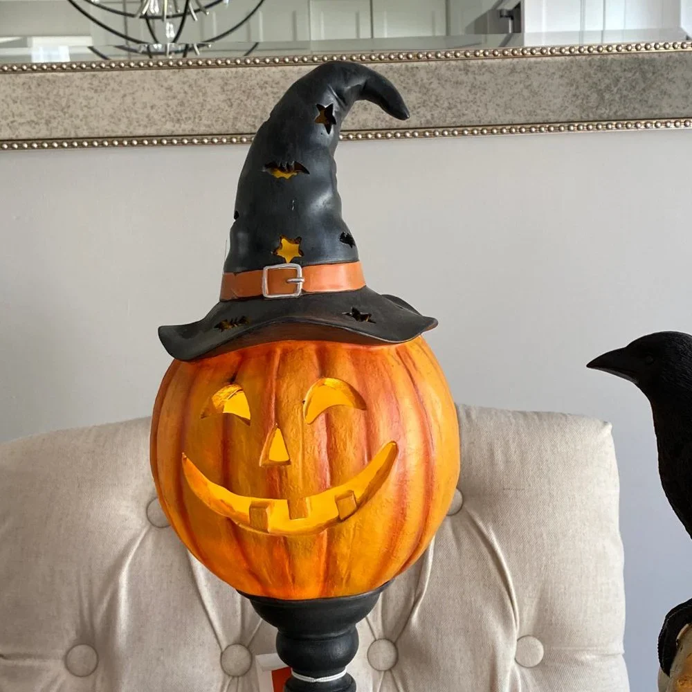 Pumpkin-Head Jack-O-Lantern LED Pedestal Lamp 20